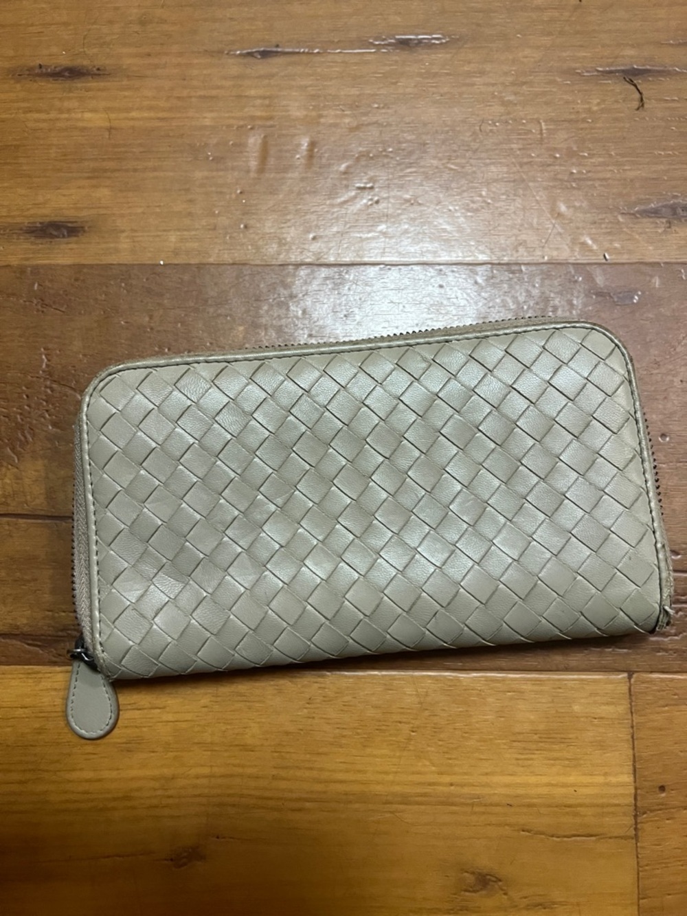 Bottega venetta woven full zipper wallet in color gray certified number inside